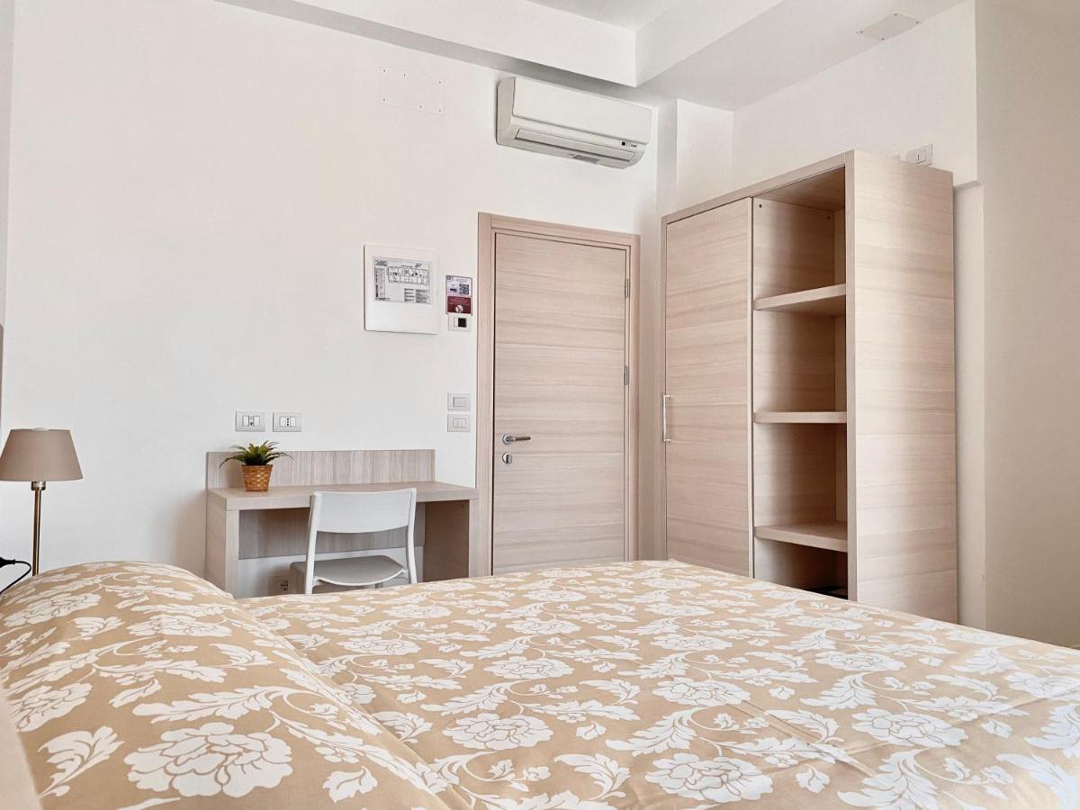Santa Barbara Hotel & Apartments Bellaria-Igea Marina Dış mekan fotoğraf