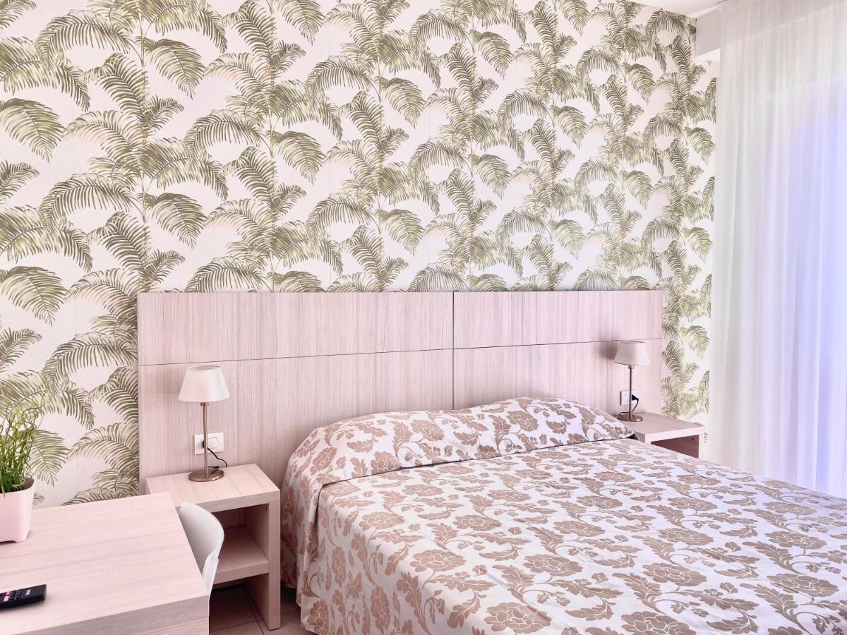 Santa Barbara Hotel & Apartments Bellaria-Igea Marina Dış mekan fotoğraf