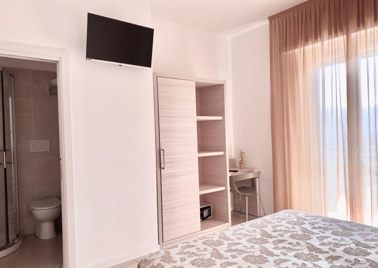 Santa Barbara Hotel & Apartments Bellaria-Igea Marina Dış mekan fotoğraf