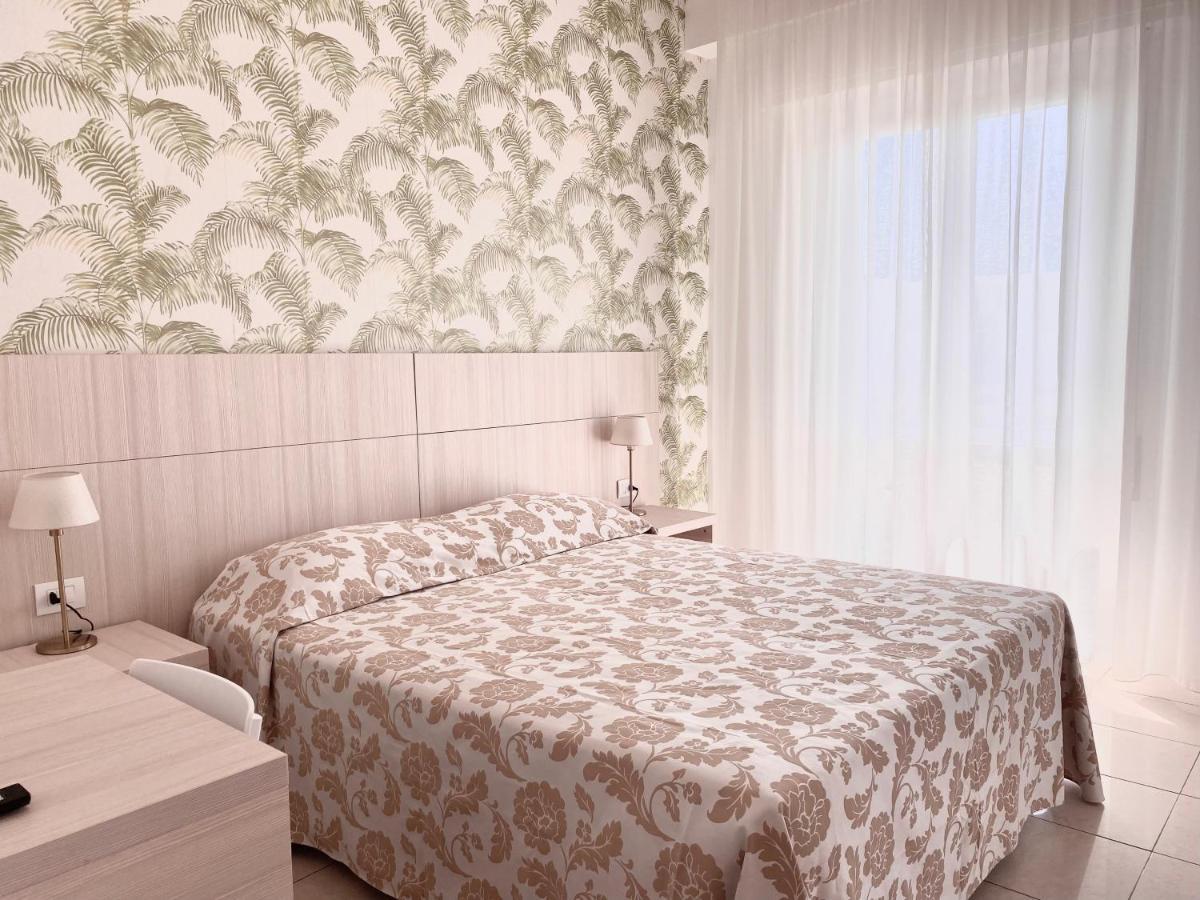 Santa Barbara Hotel & Apartments Bellaria-Igea Marina Dış mekan fotoğraf