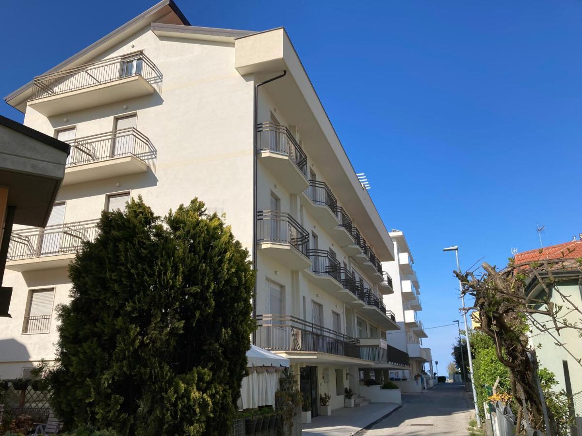 Santa Barbara Hotel & Apartments Bellaria-Igea Marina Dış mekan fotoğraf